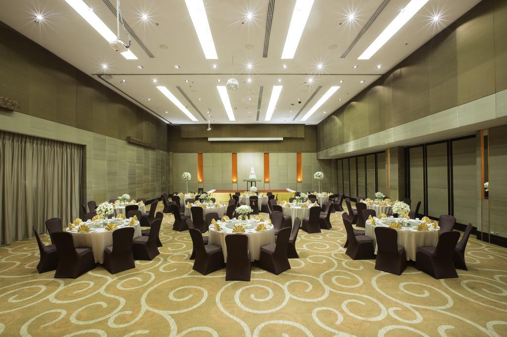 Eastin Hotel Makkasan, Bangkok - Sha Extra Plus Экстерьер фото